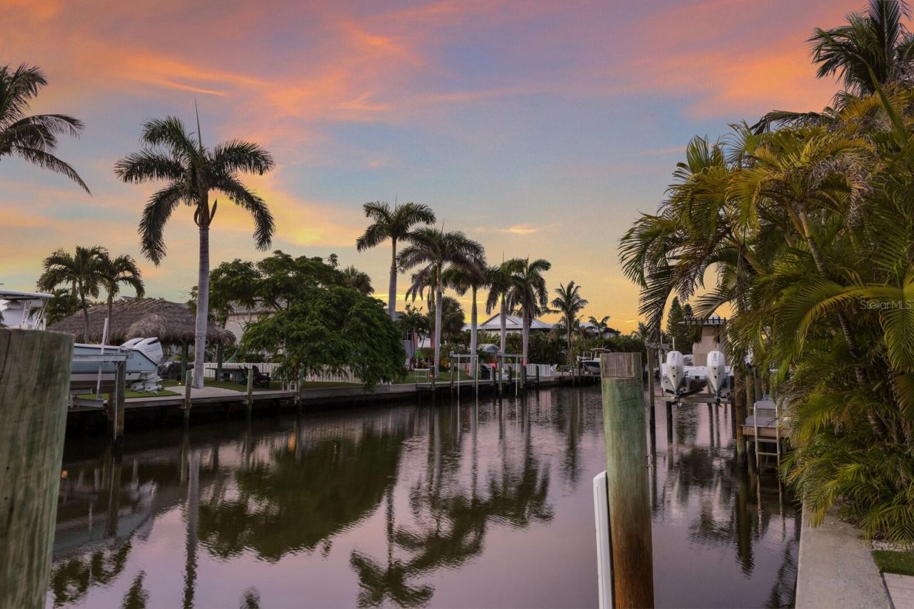 212 Oak Avenue, Anna Maria, FL 34216 Photo