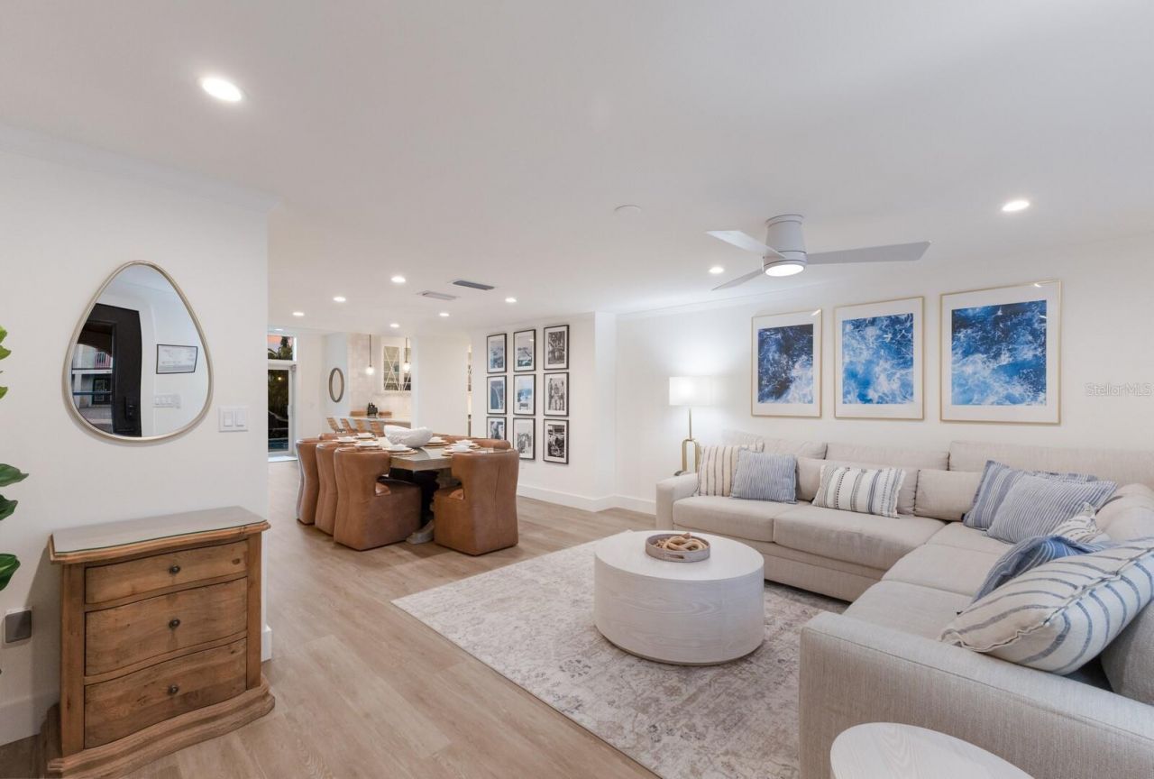 212 Oak Avenue, Anna Maria, FL 34216 Photo