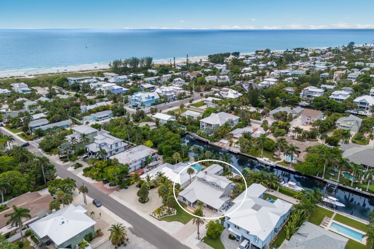 212 Oak Avenue, Anna Maria, FL 34216 Photo
