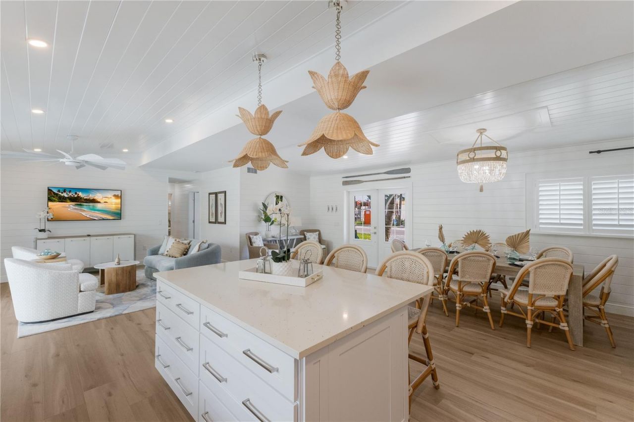 401 N Shore Drive, Anna Maria, FL 34216 Photo