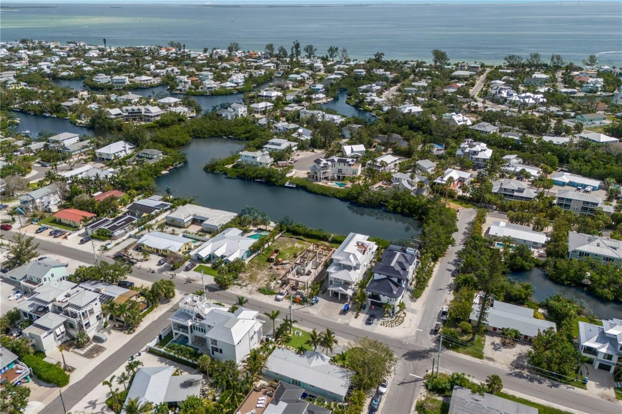 401 N Shore Drive, Anna Maria, FL 34216 Photo