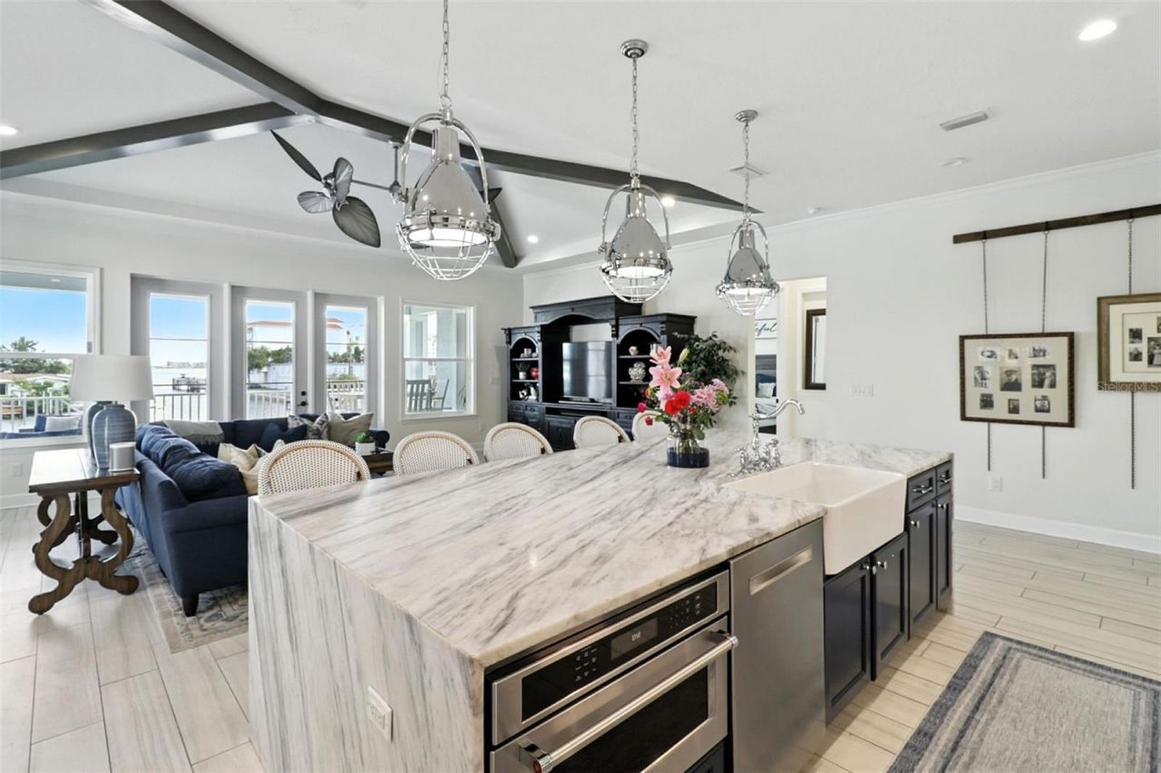 406 Venetian Drive, Clearwater, FL 33755 Photo