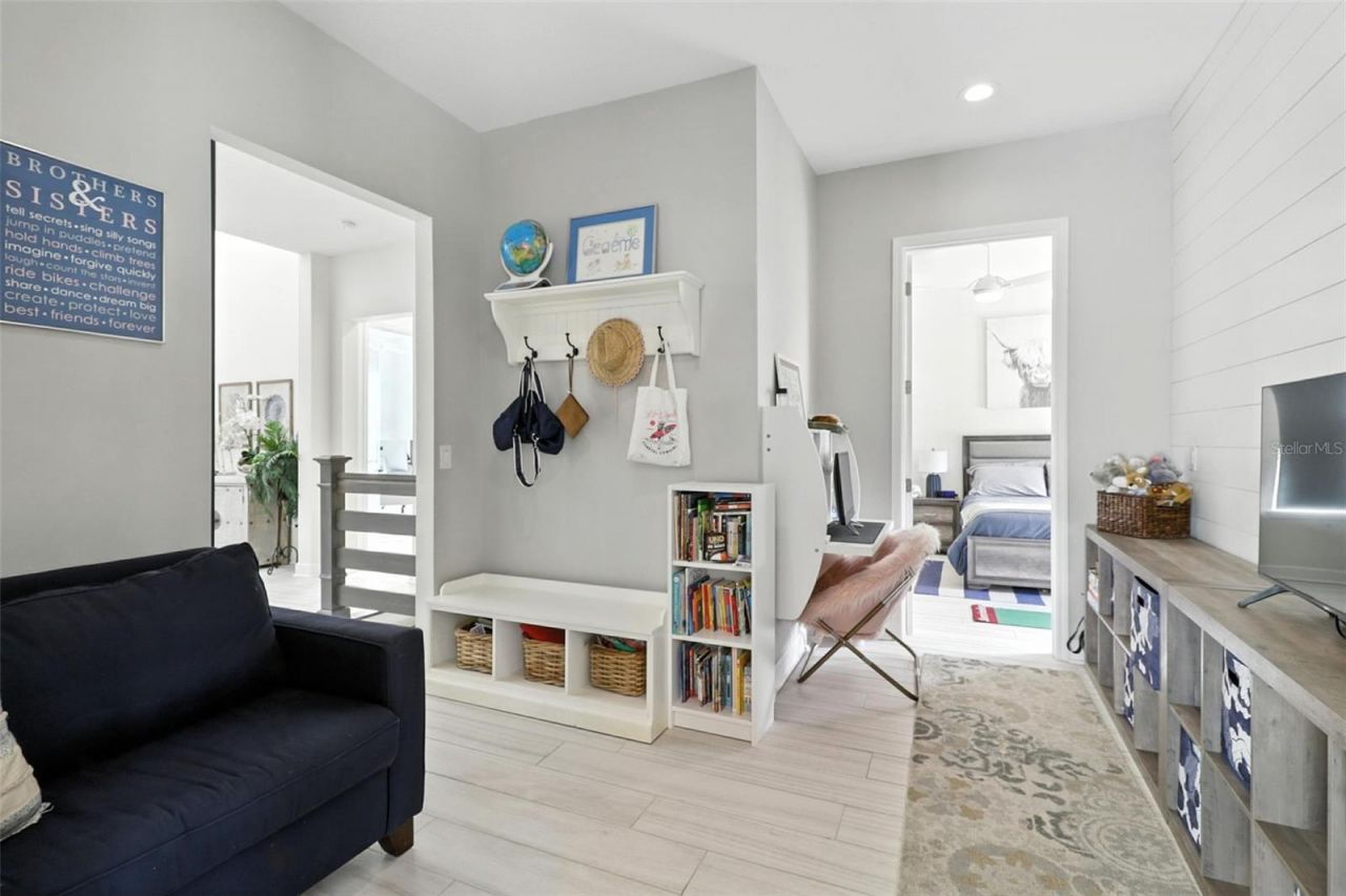 406 Venetian Drive, Clearwater, FL 33755 Photo