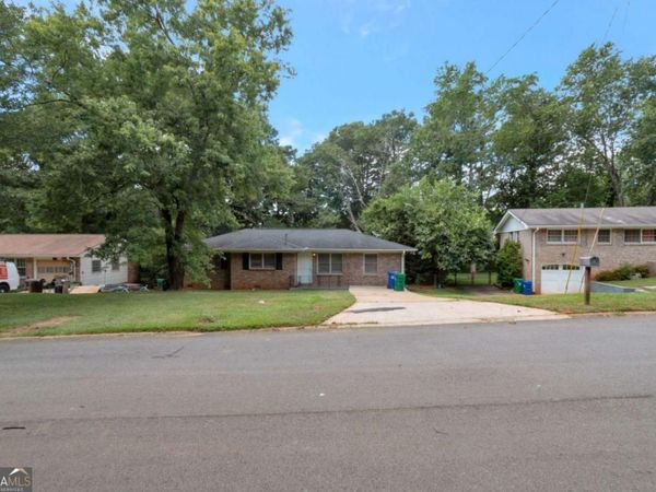 904 Pine Roc Drive, Stone Mountain, GA 30083