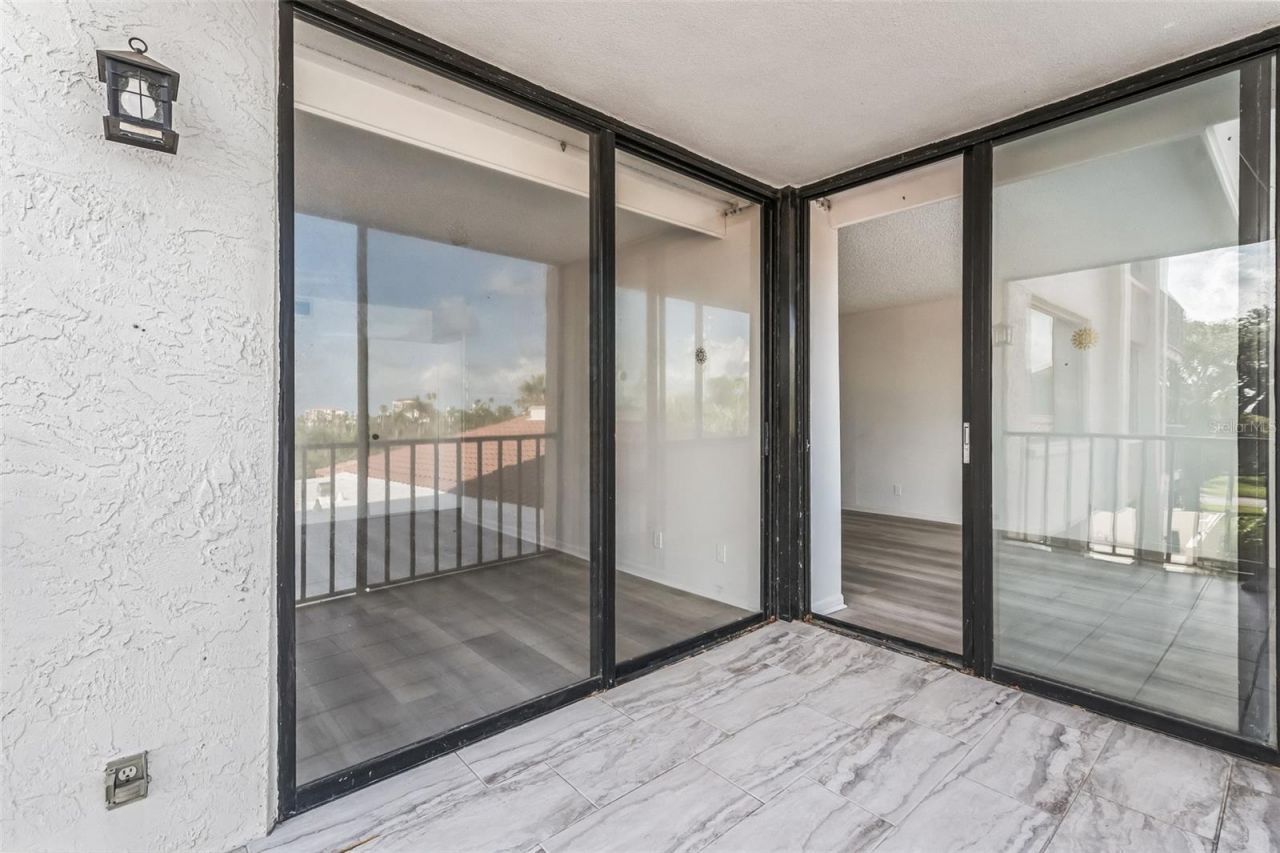 6219 Palma Del Mar Boulevard S, Unit 301, Saint Petersburg, FL 33715 Photo