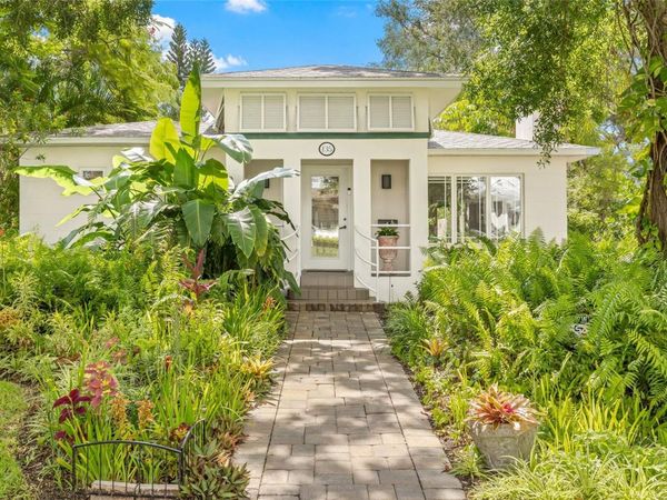 135 ARANDA STREET NE, ST PETERSBURG, FL 33704