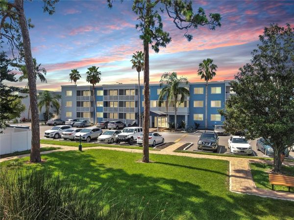 2700 COCONUT BAY LANE, Unit 427, SARASOTA, FL 34237