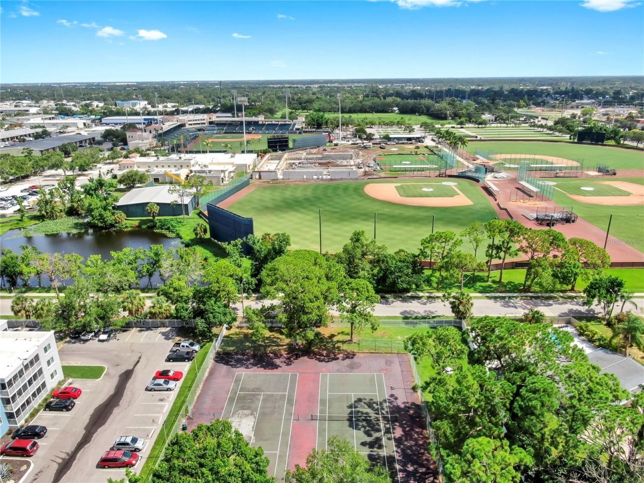 2700 Coconut Bay Lane, Unit 427, Sarasota, FL 34237 Photo