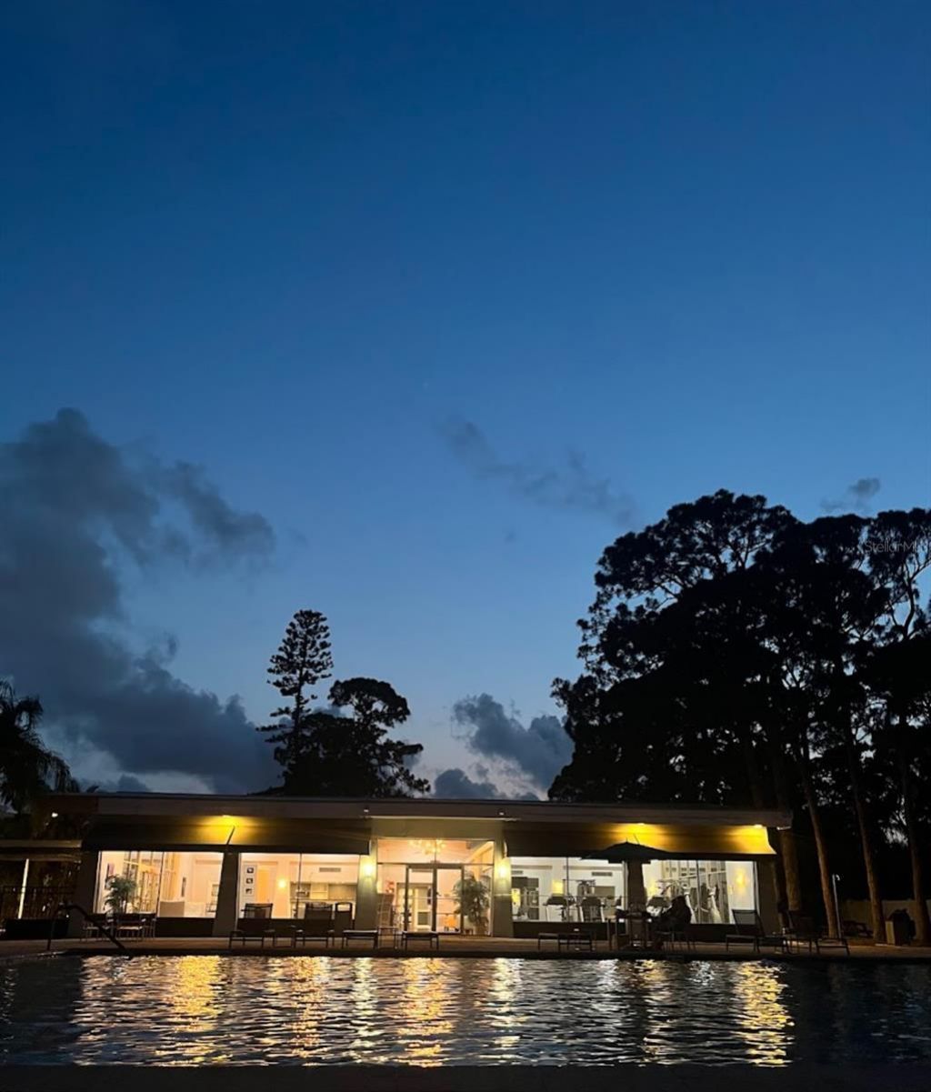 2700 Coconut Bay Lane, Unit 427, Sarasota, FL 34237 Photo