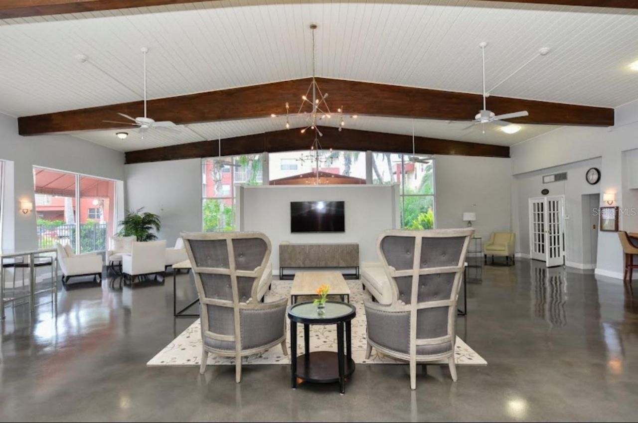 2700 Coconut Bay Lane, Unit 427, Sarasota, FL 34237 Photo