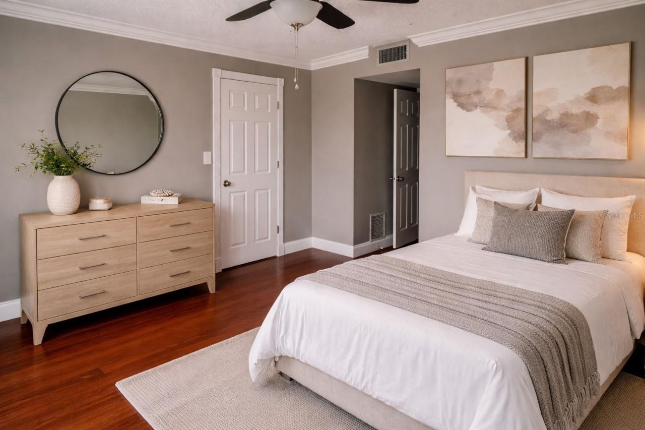 5220 Brittany Drive S, Unit 1502, Saint Petersburg, FL 33715 Photo