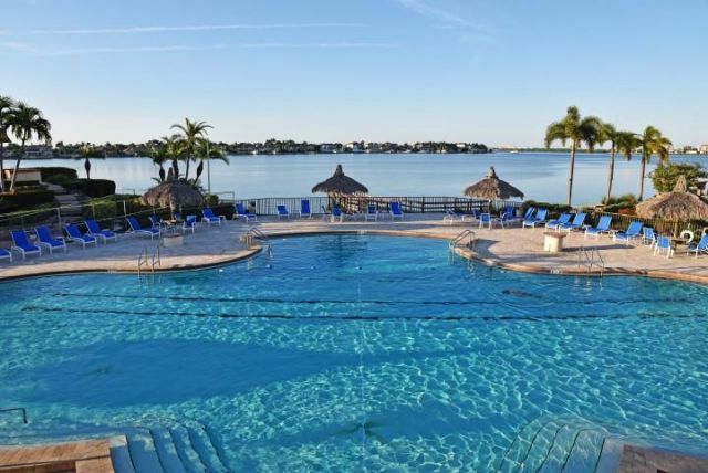 5220 Brittany Drive S, Unit 1502, Saint Petersburg, FL 33715 Photo