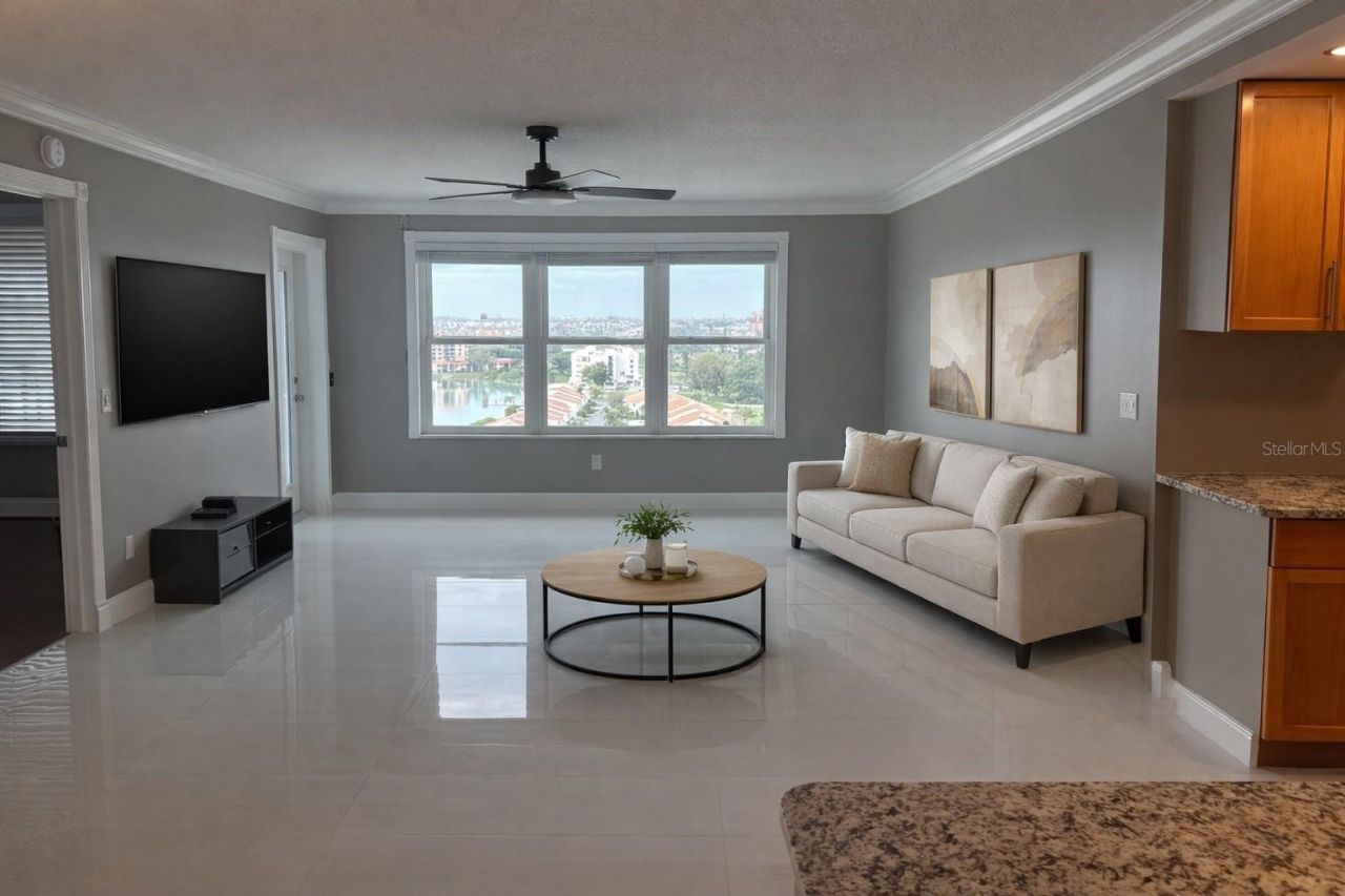 5220 Brittany Drive S, Unit 1502, Saint Petersburg, FL 33715 Photo