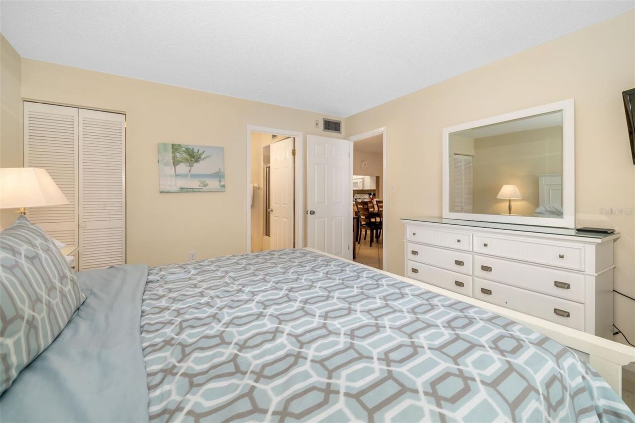 5961 Midnight Pass Road, Unit 319, Sarasota, FL 34242 Photo