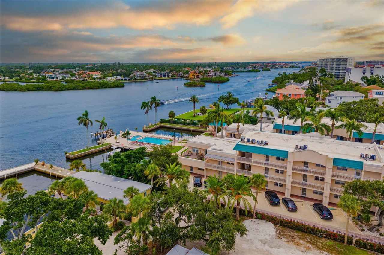 5961 Midnight Pass Road, Unit 319, Sarasota, FL 34242 Photo