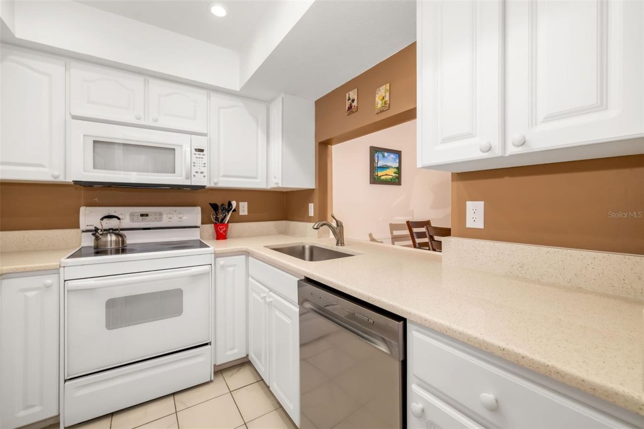 5961 Midnight Pass Road, Unit 319, Sarasota, FL 34242 Photo