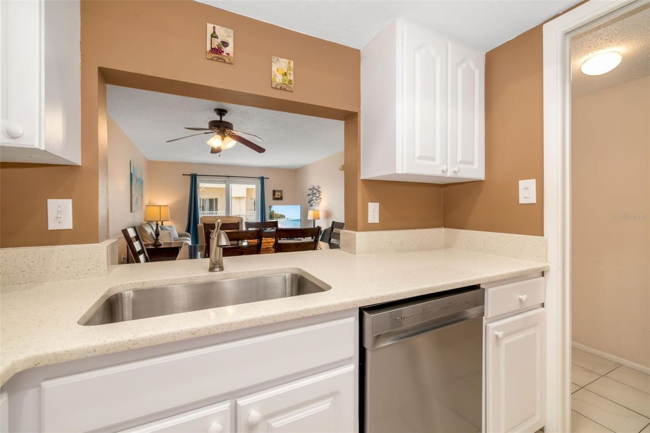 5961 Midnight Pass Road, Unit 319, Sarasota, FL 34242 Photo