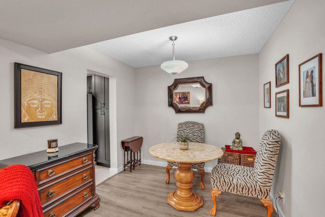 3524 Via Poinciana, Unit 102, Lake Worth, FL 33467 Photo