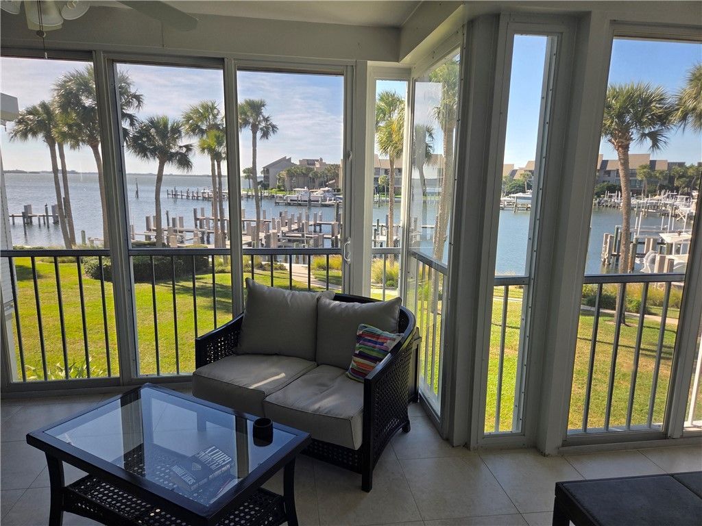 1903 Bay Road, Unit 206, Vero Beach, FL 32963 Photo