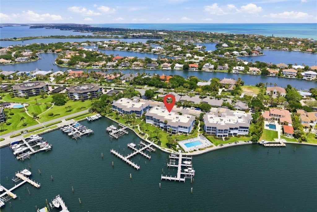 1903 Bay Road, Unit 206, Vero Beach, FL 32963 Photo