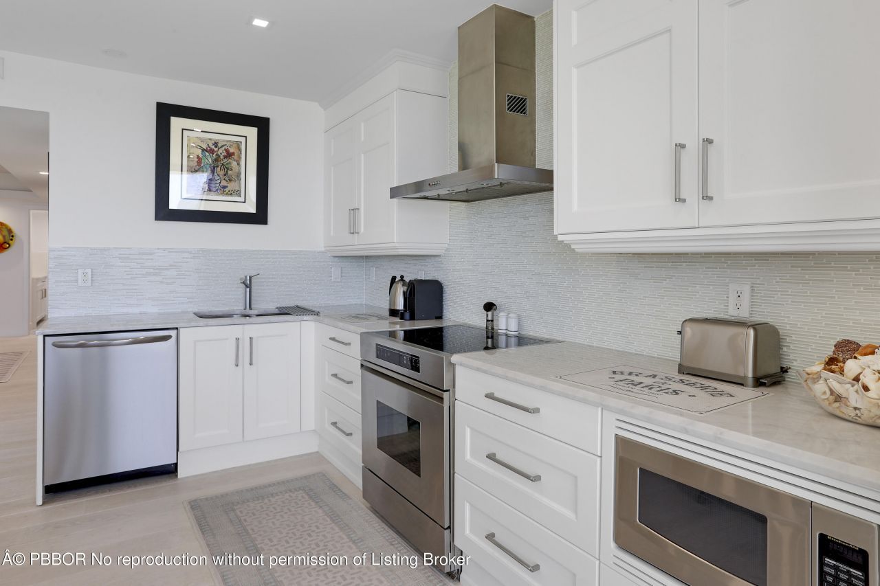 3300 S Ocean Boulevard, Unit 202S, Palm Beach, FL 33480 Photo