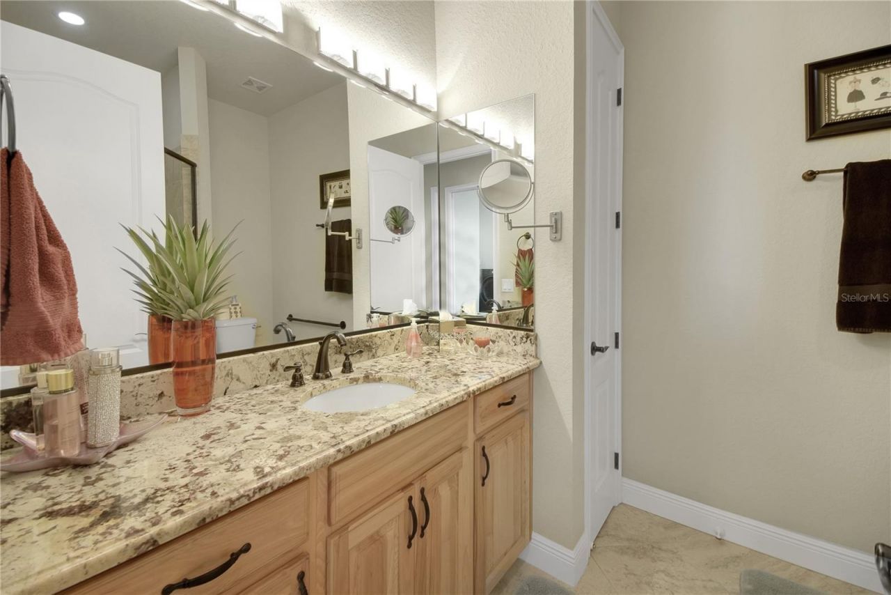 16982 SE Highway 42, Weirsdale, FL 32195 Photo