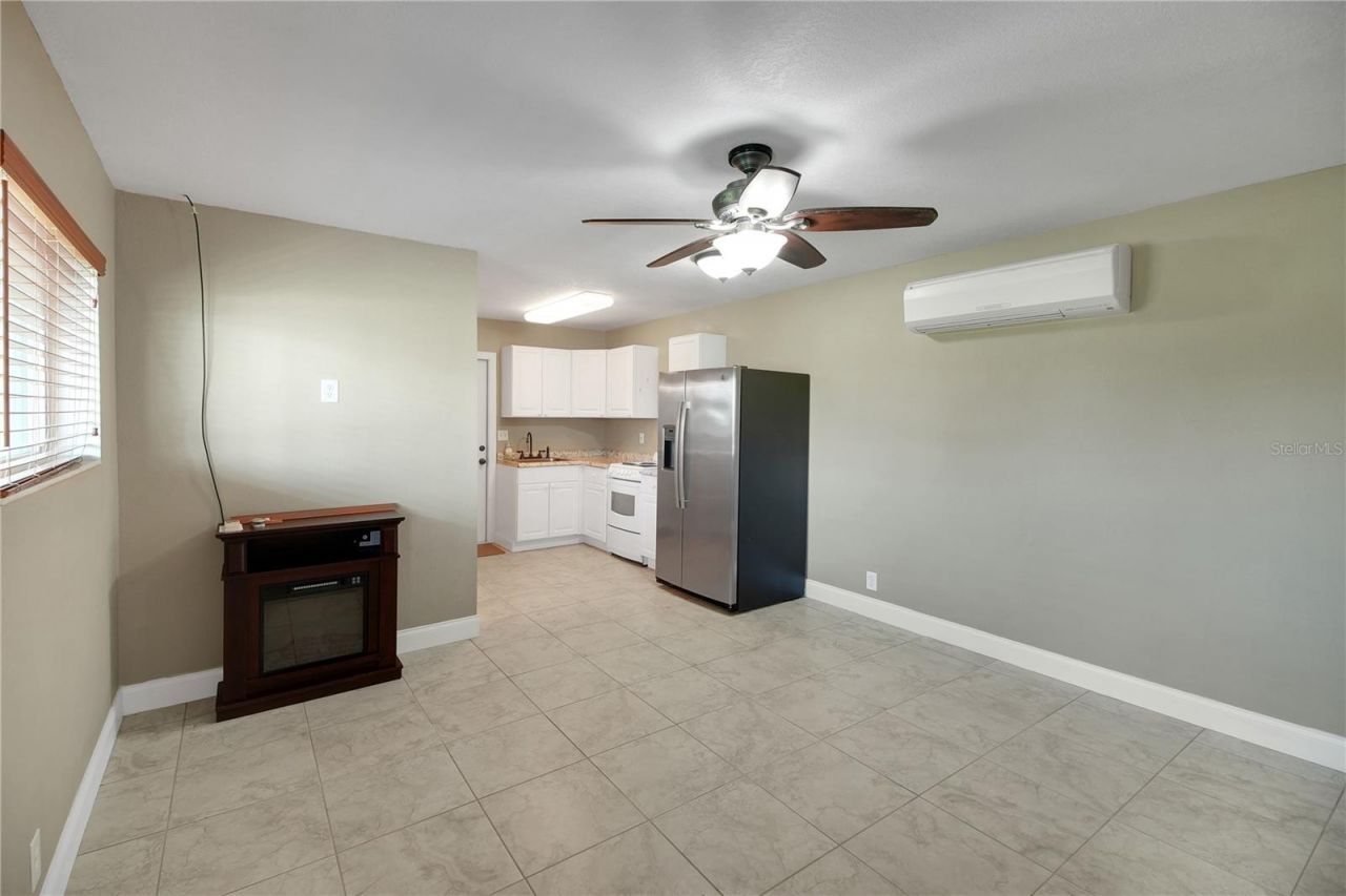 16982 SE Highway 42, Weirsdale, FL 32195 Photo