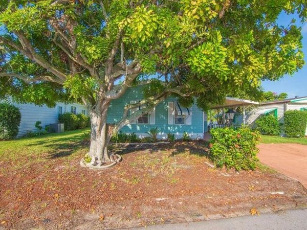 6910 SE Morningside Drive, Stuart, FL 34997