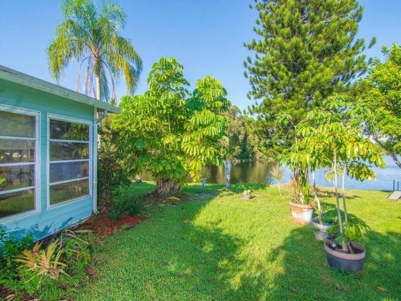 6910 SE Morningside Drive, Stuart, FL 34997 Photo