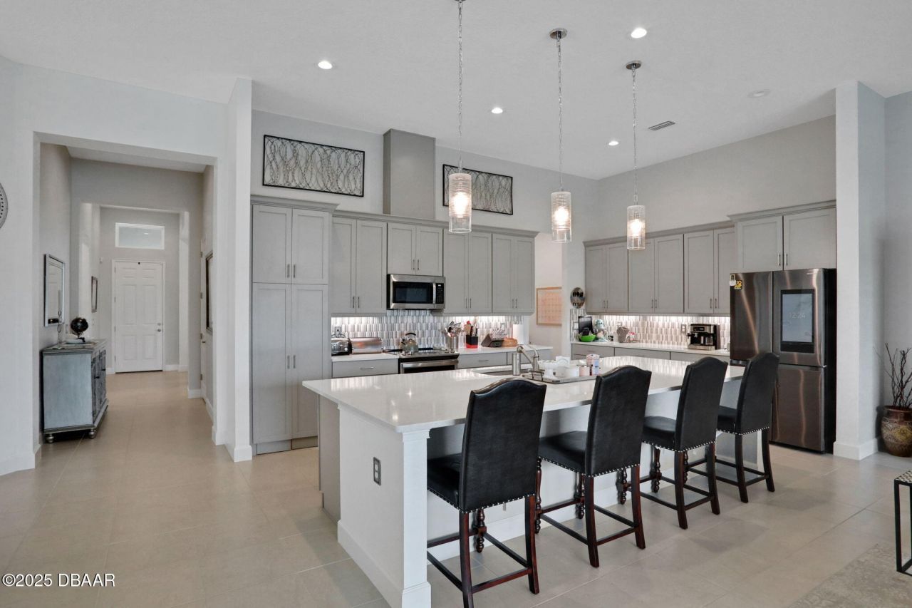 402 Aquamarine Way, Daytona Beach, FL 32124 Photo