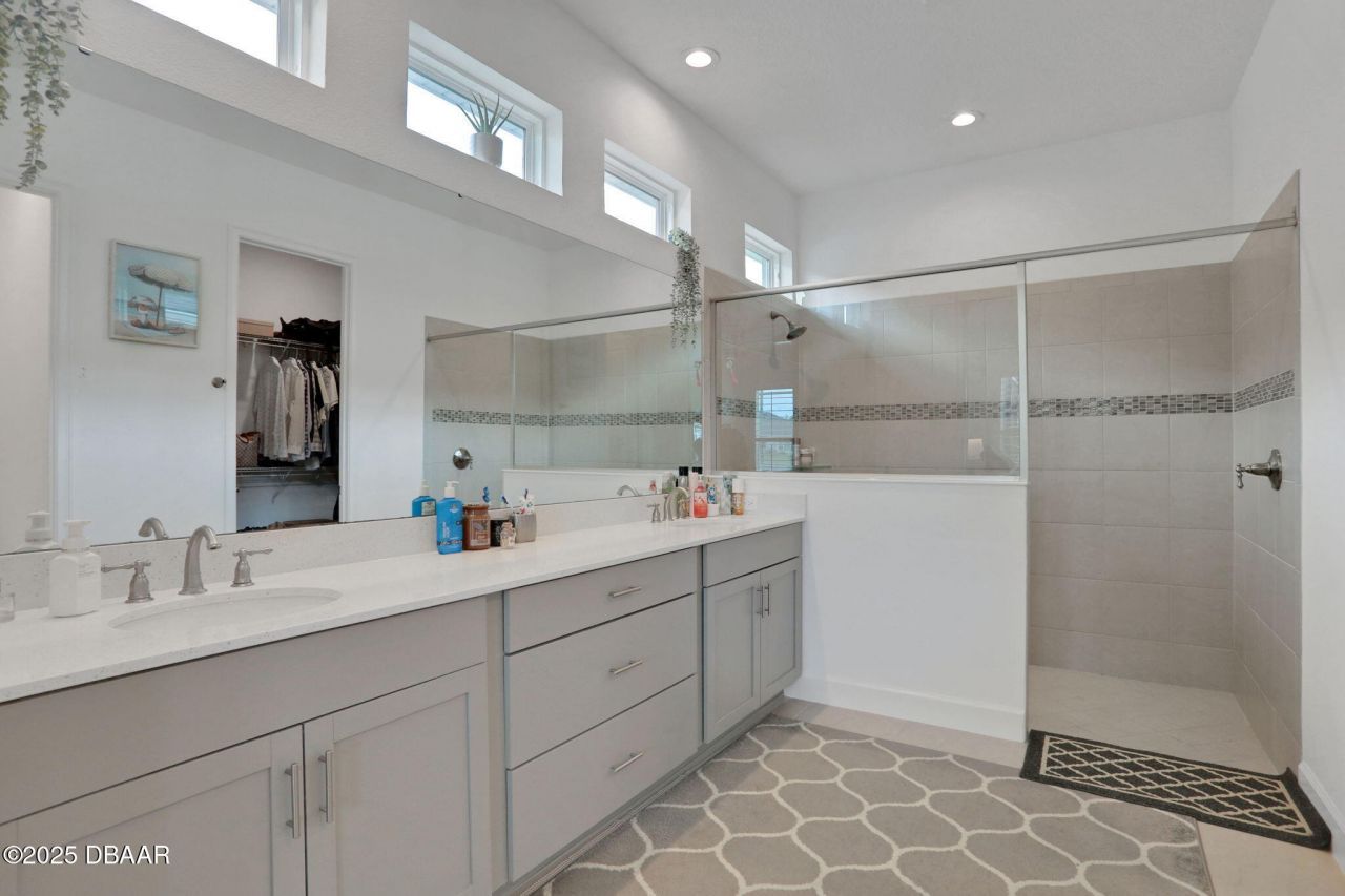 402 Aquamarine Way, Daytona Beach, FL 32124 Photo