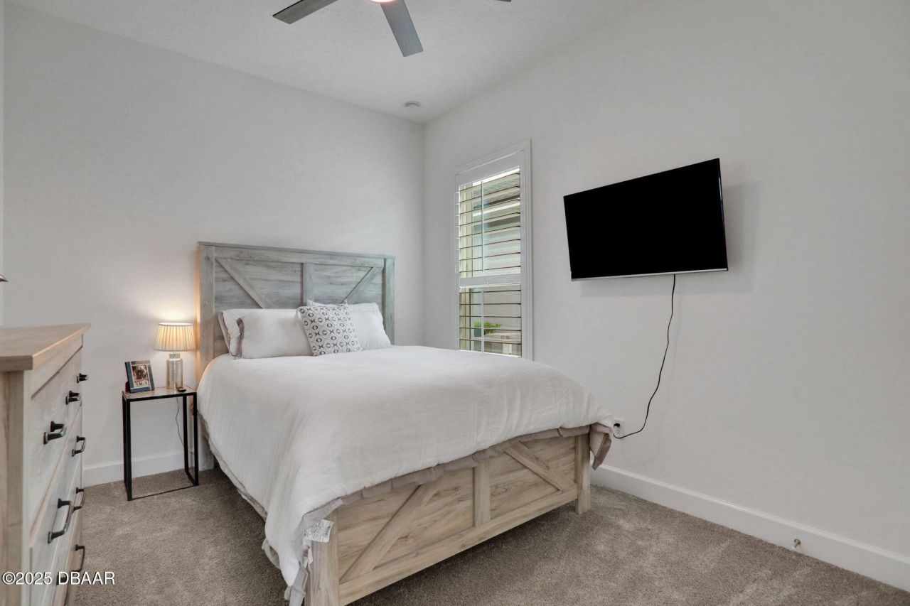 402 Aquamarine Way, Daytona Beach, FL 32124 Photo