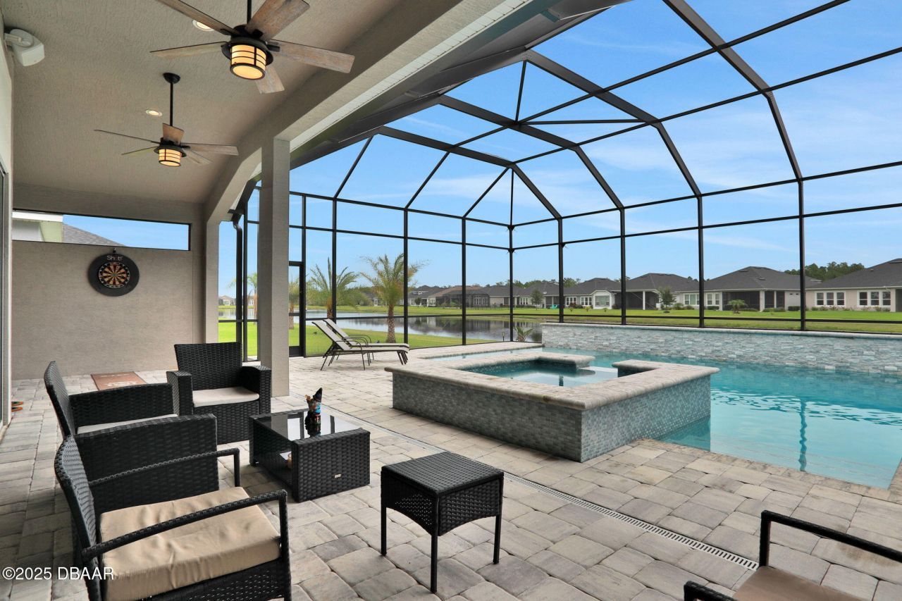 402 Aquamarine Way, Daytona Beach, FL 32124 Photo