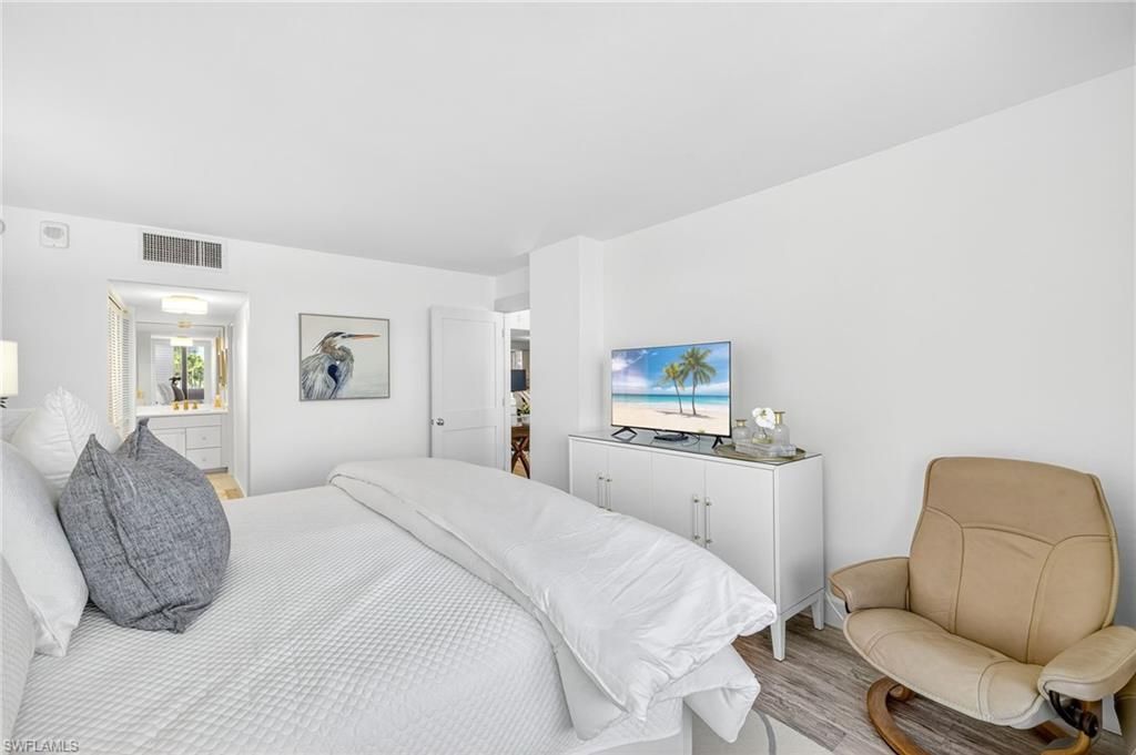 4001 Gulf Shore Blvd N, Unit 105, Naples, Fl 34103 Photo