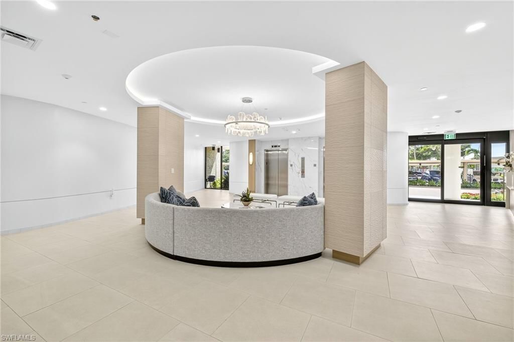 4001 Gulf Shore Blvd N, Unit 105, Naples, Fl 34103 Photo