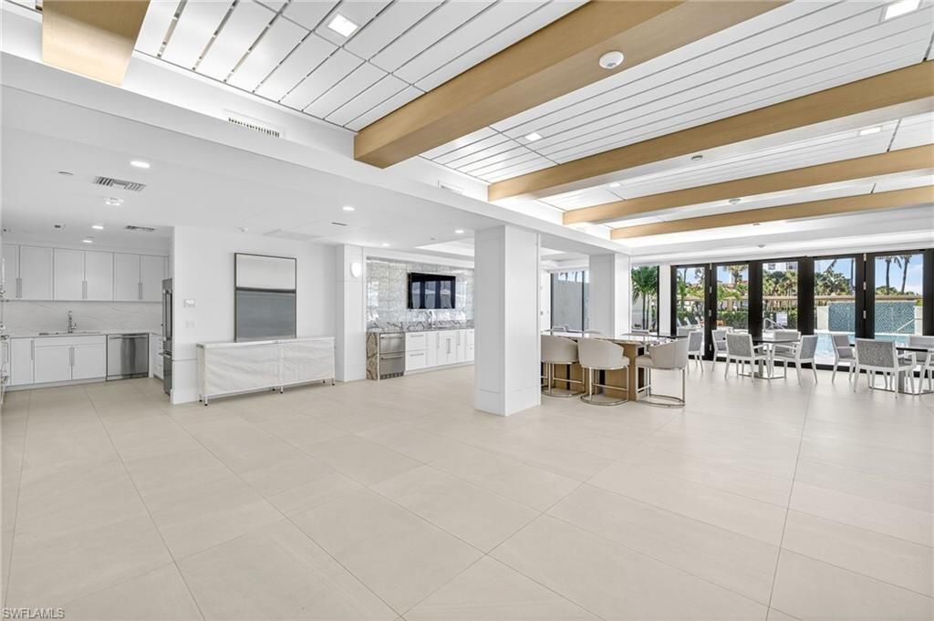 4001 Gulf Shore Blvd N, Unit 105, Naples, Fl 34103 Photo