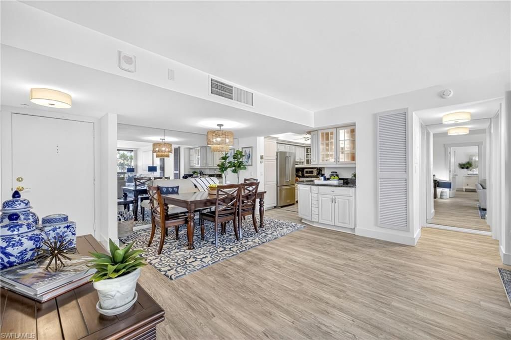 4001 Gulf Shore Blvd N, Unit 105, Naples, Fl 34103 Photo