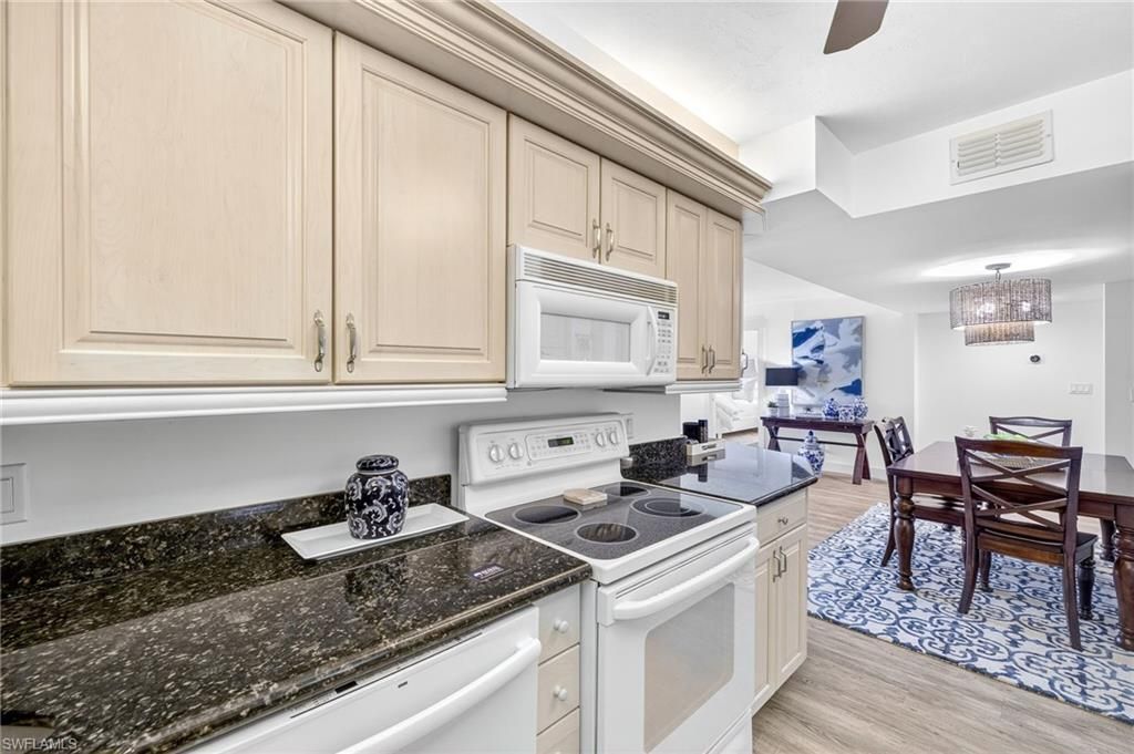 4001 Gulf Shore Blvd N, Unit 105, Naples, Fl 34103 Photo