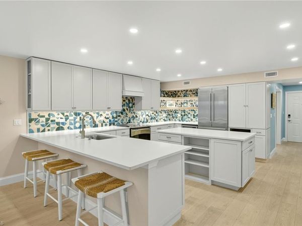 2929 W Gulf DR, Unit 207, SANIBEL, FL 33957