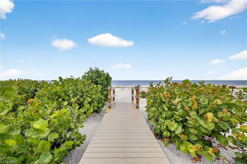 2929 W Gulf Dr, Unit 207, Sanibel, FL 33957 Photo