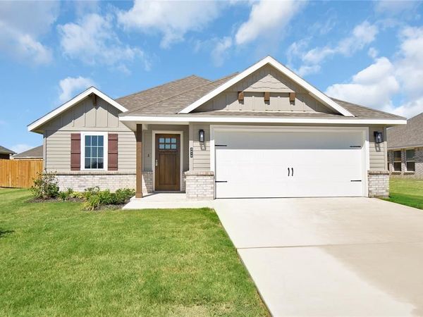 4713 Enclave Drive, Sanger, TX 76266