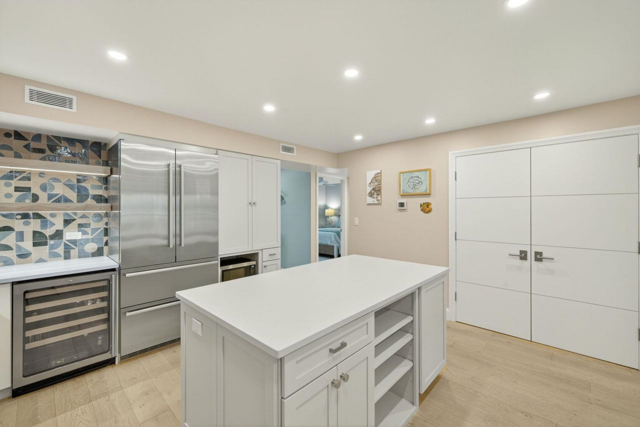 2929 W Gulf Dr, Unit 207, Sanibel, FL 33957 Photo