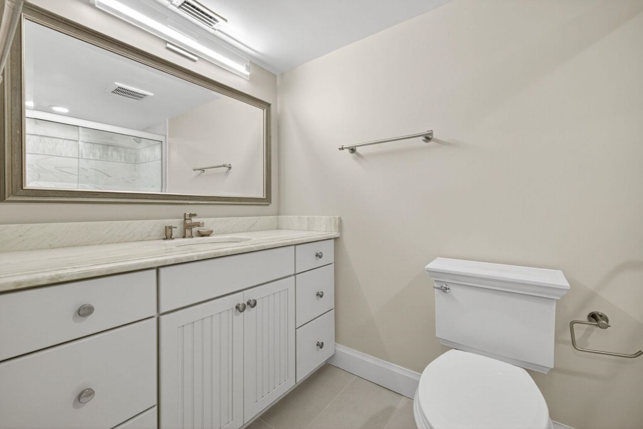 2929 W Gulf Dr, Unit 207, Sanibel, FL 33957 Photo