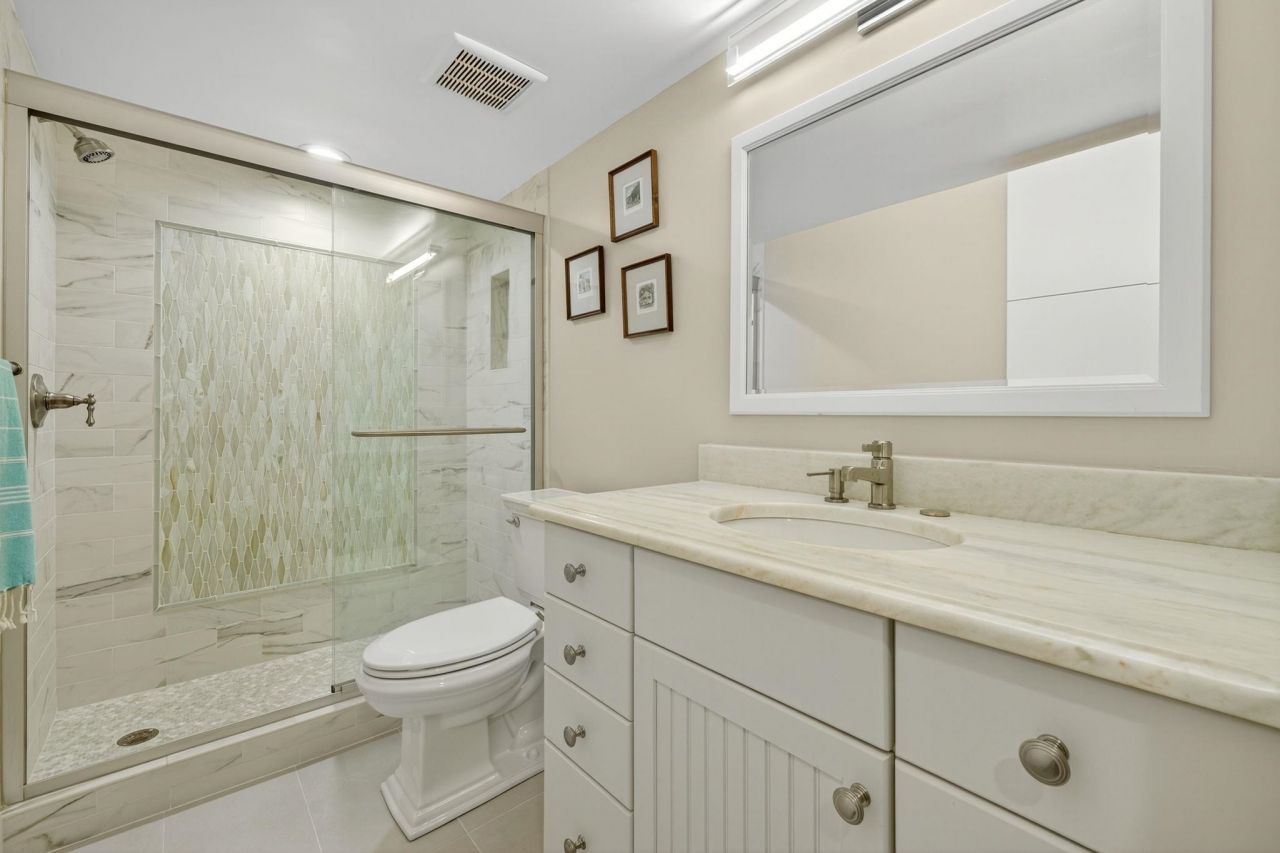 2929 W Gulf Dr, Unit 207, Sanibel, FL 33957 Photo