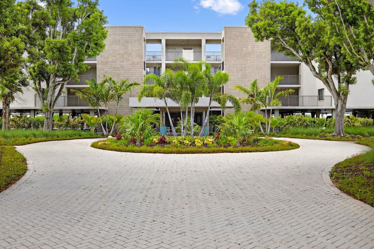 2929 W Gulf Dr, Unit 207, Sanibel, FL 33957 Photo