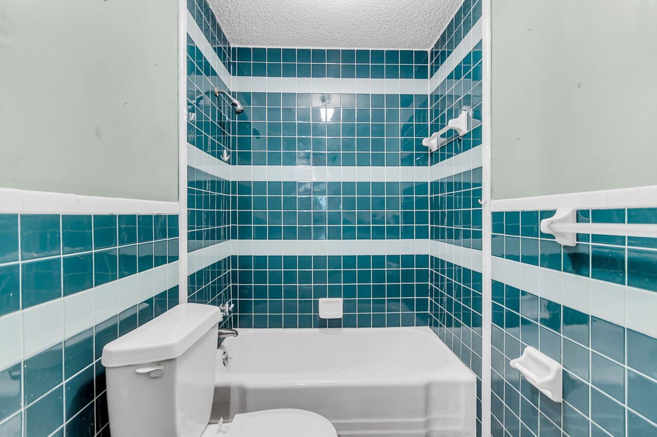 106 Atlantic Photo 16