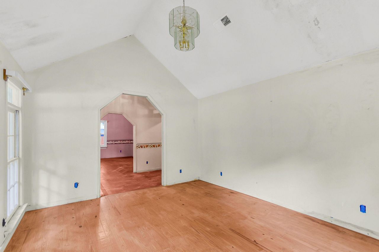 106 Atlantic Photo 9