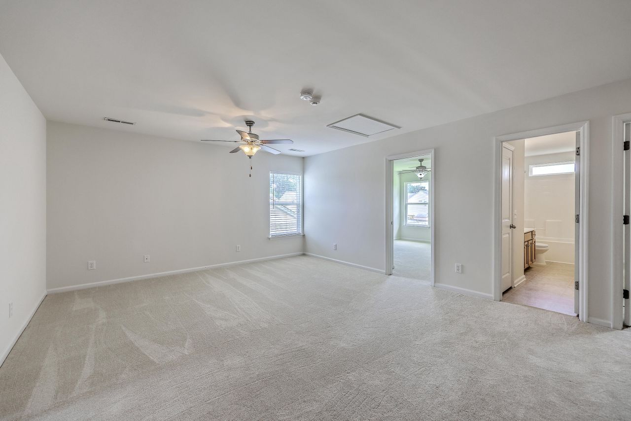 449 Delmont Drive Photo 16