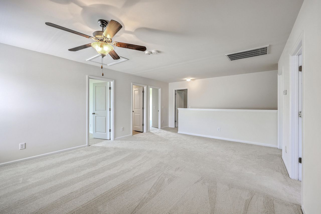 449 Delmont Drive Photo 17