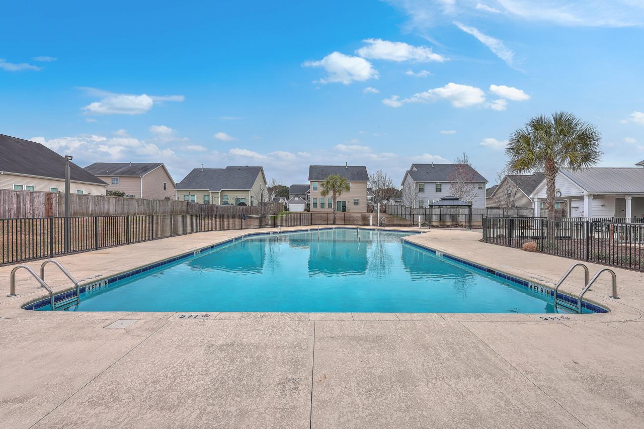 449 Delmont Drive Photo 36